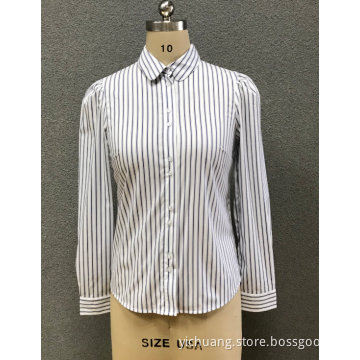 chemise blanche à rayures pour femmes